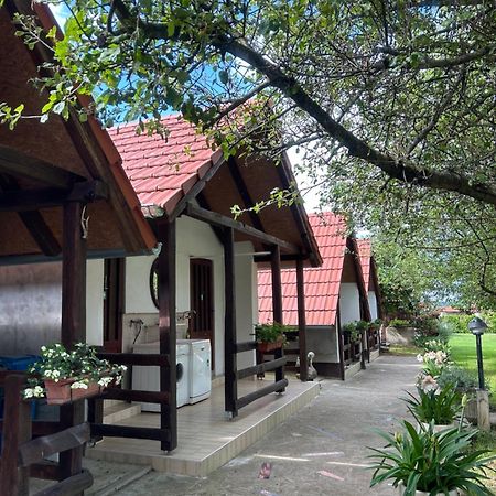Camping Lukac Kutina Ngoại thất bức ảnh
